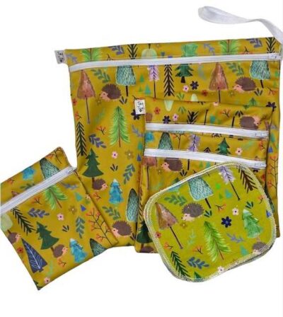 Hedgehog washable wipes and wet bag set - Image 5